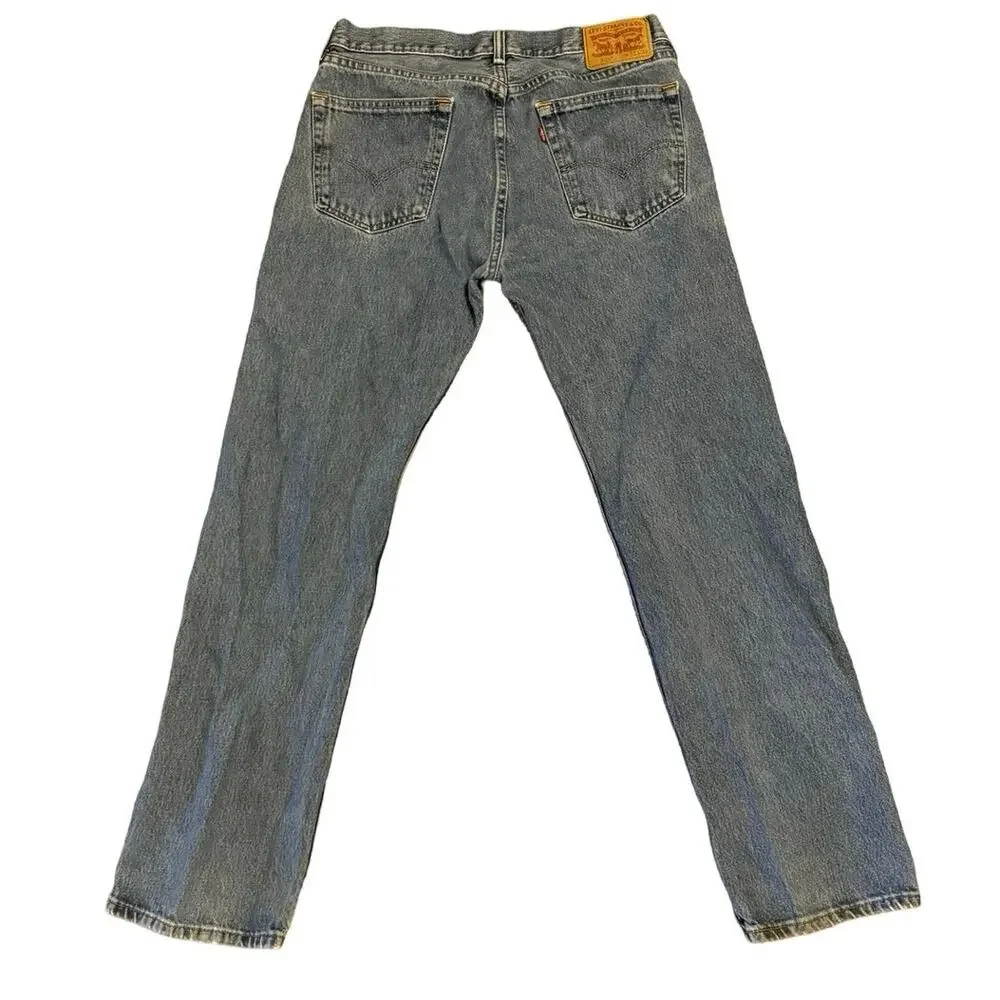 Levi's 505 Jeans Men 33 x 32 Relaxed Straight Leg light Wash Denim - Picture 1 of 8